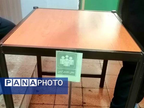 مانور زلزله و آموزش اطفای حریق و ایمن سازی در مدرسه شهید جواهری دو 