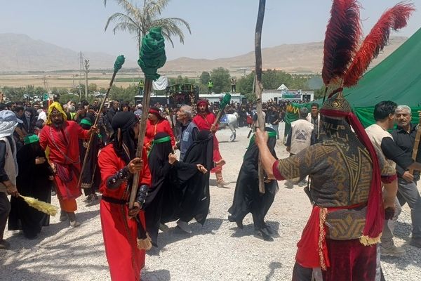 مراسم خیمه سوزان در شهر طاقانک