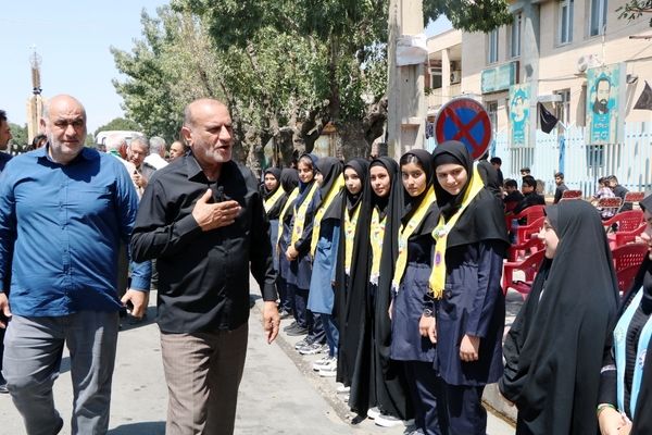 بازدید مشاور وزیر از موکب‌های سازمان دانش‌آموزی آذربایجان غربی