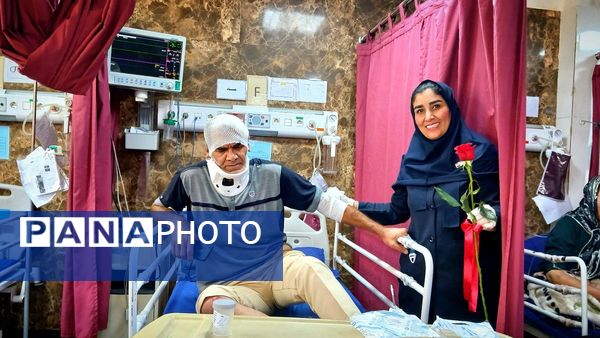 تجلیل دانشآموزان پیشتازان دبستان «دانش و هنر» نظرآباد از پرستاران بیمارستان امام حسن(ع)