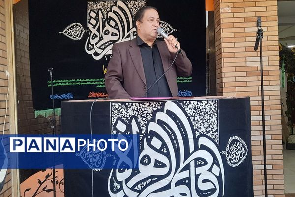 برگزاری مراسم گرامیداشت هفته بسیج در مدرسه شهید زهره‌وند قرچک