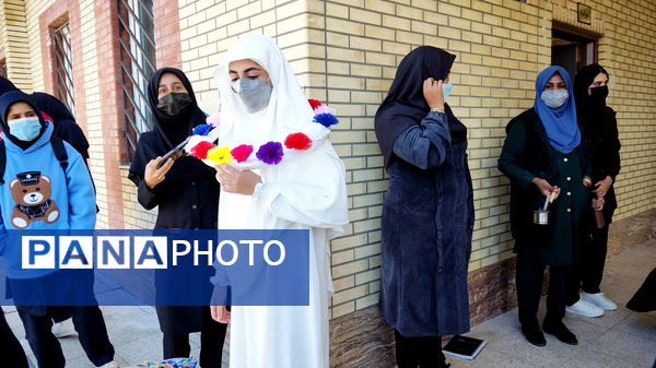 بازگشت معنوی دانش‌آموز حاجی‌آبادی از سفر پرفیض حج