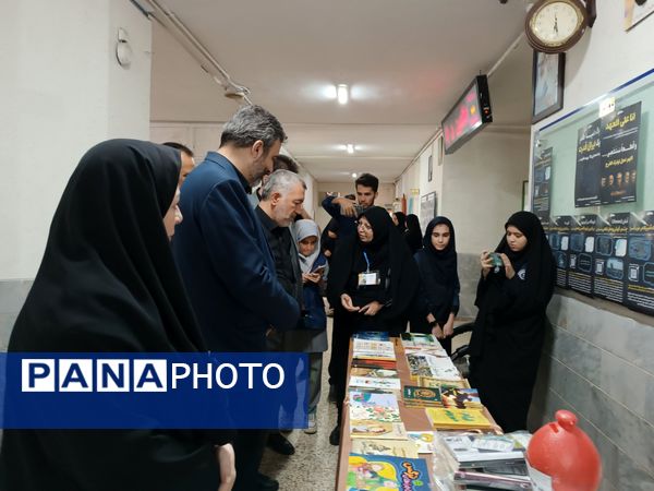 بازدید  رئیس مرکز حراست وزارت آموزش و پرورش از خدمت‌رسانی به زائران در مشهد