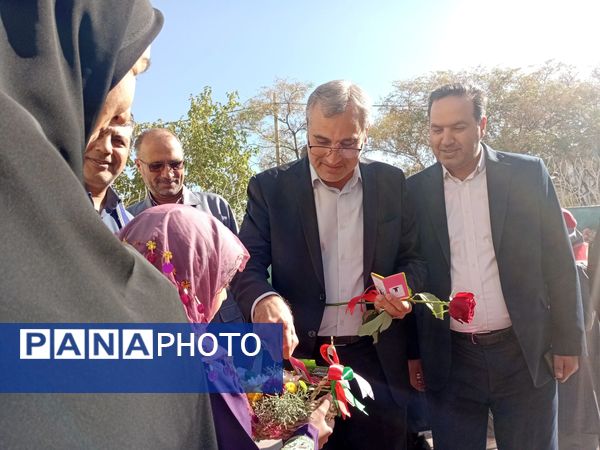 جشن عاطفه‌ها در مشهد برگزار شد