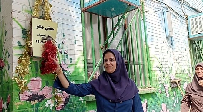 نواختن زنگ مهر در دبستان نیایش۲ 