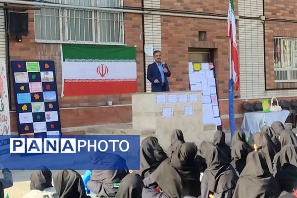 برگزاری انتخابات همیار مشاور در دبیرستان بانو عفت آهنگری ناحیه یک شهرری