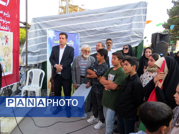 بازدید مدیرکل آموزش پرورش استان خراسان شمالی از غرفه‌های غدیرخم در بجنورد