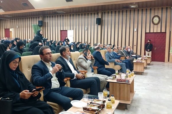 نشست معاون متوسطه وزارت آموزش و پرورش با مدیران مدارس متوسطه استان البرز 