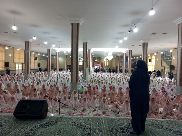 جشن تکلیف هزار دانش‌آموز دختر ناحیه ۳ شیراز