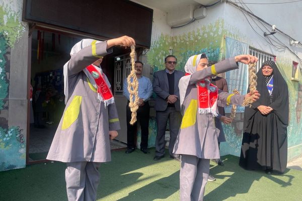 شور و شکوه پیشتازان در مدرسه یوسفیان آمل