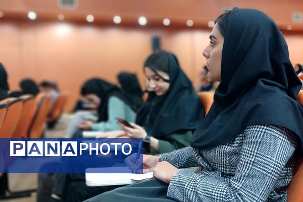 جشنواره تخصصی هوش مصنوعی در هفته هوش مصنوعی در دانشگاه آزاد واحد کرج 