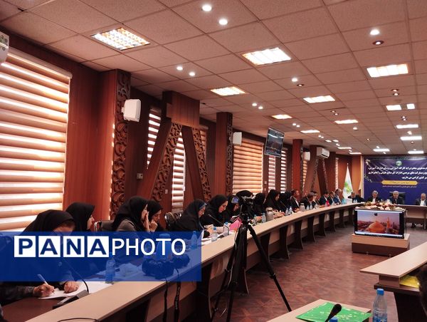 کارگاه آموزشی روسای ادارات آموزش، ترویج و مشارکت های مردمی ادارات کل منابع طبیعی آبخیزداری کشور در مشهد