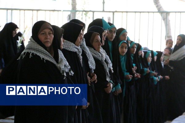 آیین غبارروبی و گلباران مزار شهدا در آستان امامزاده بی‌بی سکینه خاتون (س)