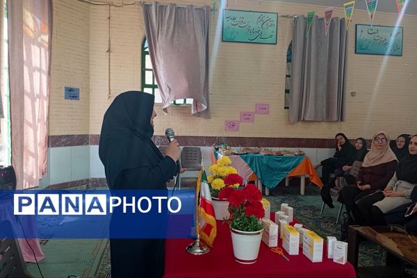 طرح مکمل یاری ویتامین(D) - قرص آهن و اسید فولیک در مدارس ناحیه 4