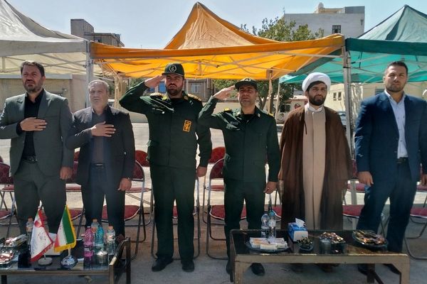 آیین افتتاحیه زمین چمن مصنوعی دبستان علی بن ابیطالب (ع) باقرشهر 