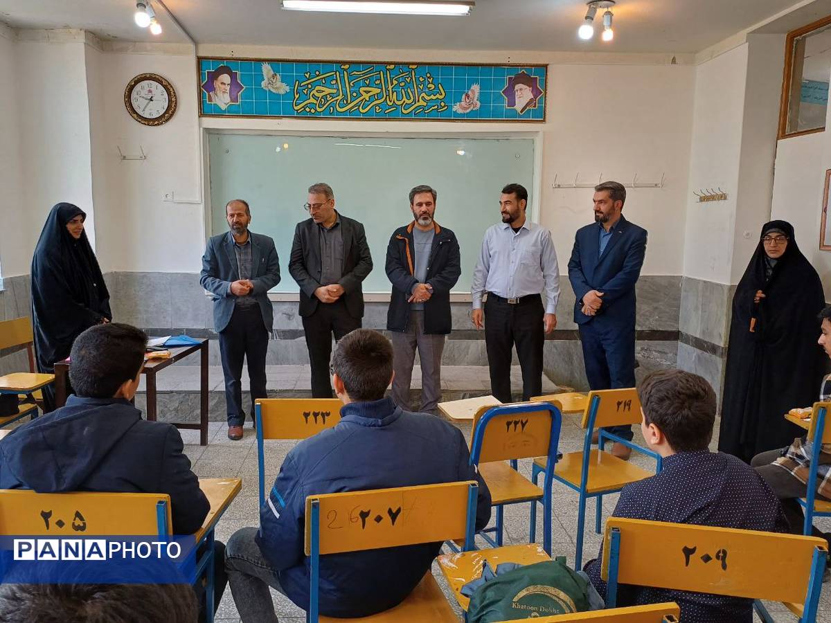 مسابقات آوایی پسران در مقاطع متوسطه اول و دوم در بروجرد