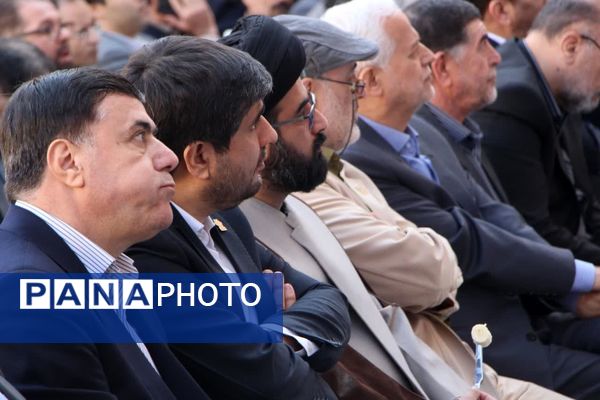 نشست خبری دومین اجلاس مجمع شهرهای تاریخی ایران در یزد 