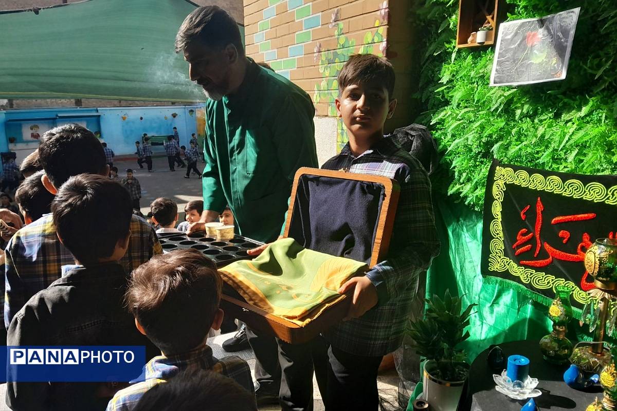 سیاه پوش کردن مدارس ناحیه دو شهرری به مناسبت ایام فاطمیه 