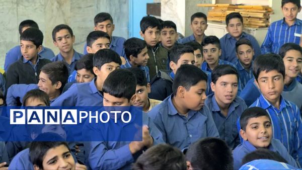 رقابت‌های هیجان‌انگیز مچ‌اندازی در دبیرستان شهید فلاحتی