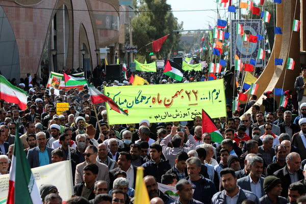 راهپیمایی ۲۲ بهمن در شهرستان دارالصابرین بم 