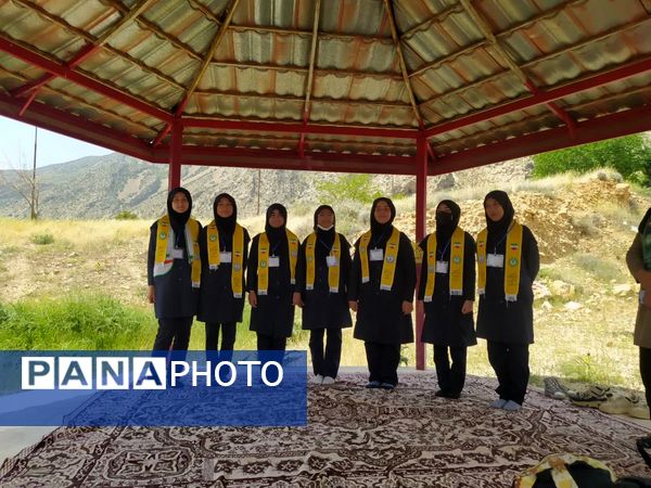 اردوی مهارتی تشکیلاتی پیشتازان دختر مقطع متوسطه اول ناحیه سه شیراز 