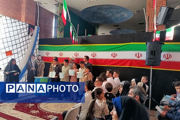 برگزاری جشن اتمام حفظ کل قرآن واعطای مدرک قرآنی به دانش آموزان و 