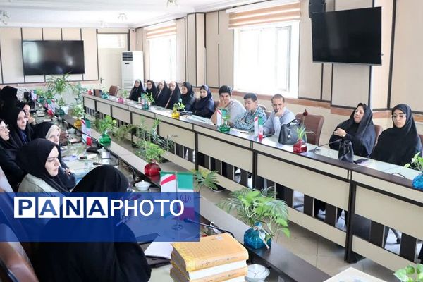 درخشش مدارس و راویان برتر در آیین اختتامیه مدرسه انقلاب شهریار