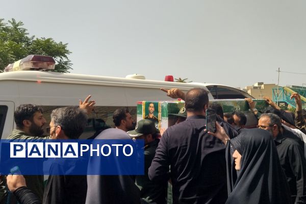 تشییع پیکر شهدای مدافع وطن در شهرک وحدت شهرستان فردیس