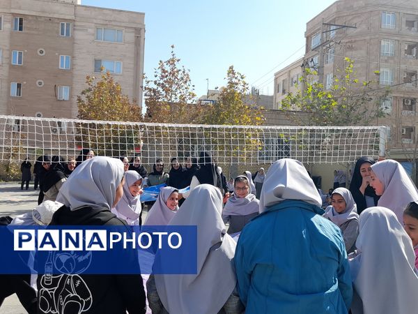 مسابقات خانوادگی در مدرسه پورشهریاری