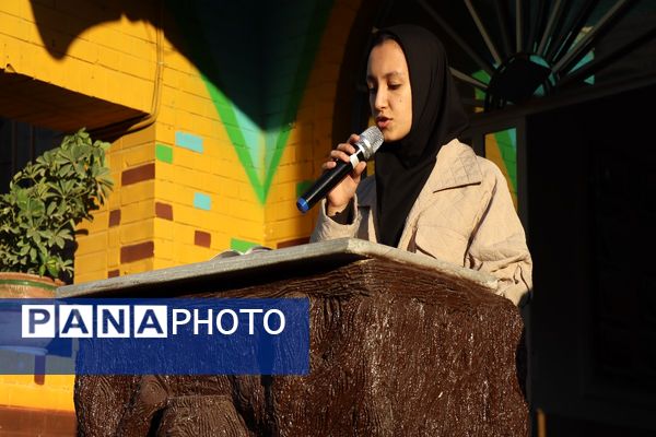 صبحگاه مدرسه شیخ مفید پاکدشت