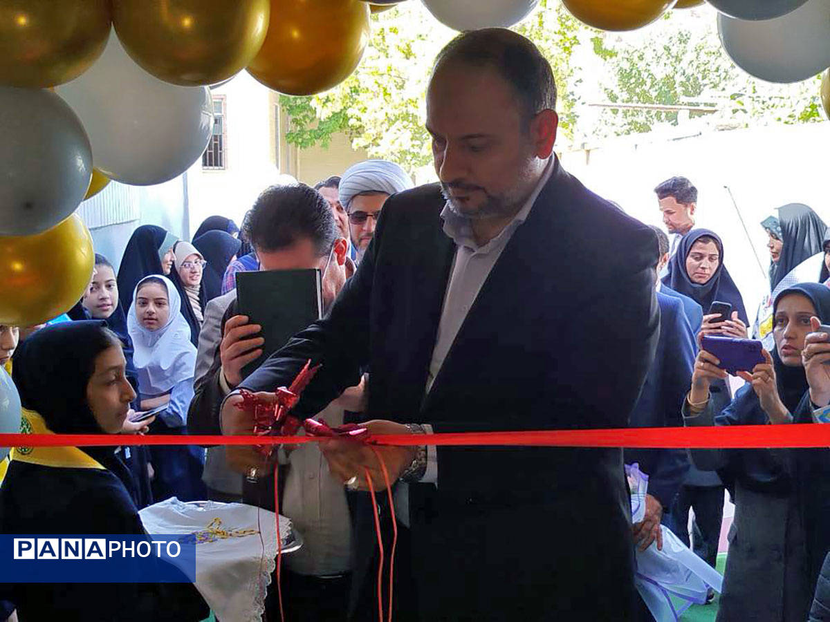 افتتاح «کافه گفتوگوی دخترونه» بجنورد