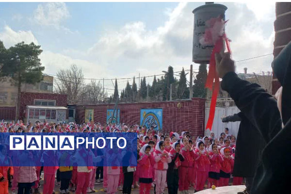 یادواره شهید حاج قاسم سلیمانی در مدرسه ۲۲بهمن دوره اول شهرستان آباده