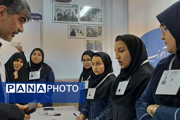 تجلی شور انتخاباتی در مدرسه امیرکبیر