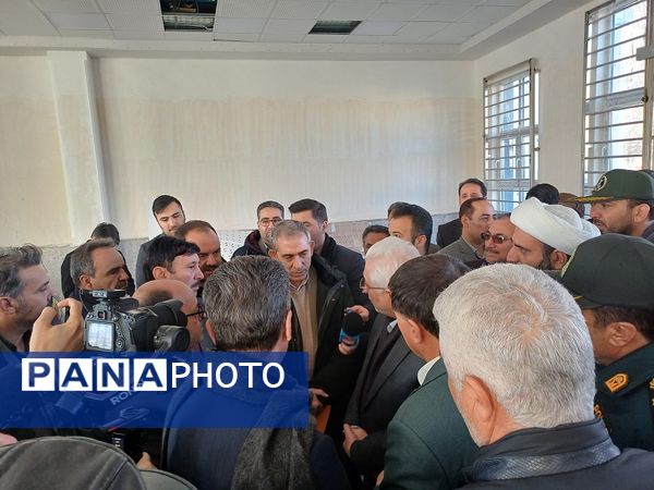 بازدید استاندار از مخزن آب در حال احداث هزار مترمکعبی شوقان 