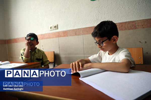 بازدید خبرنگاران از مجتمع نابینایان شهید محبی منطقه 5 شهر تهران