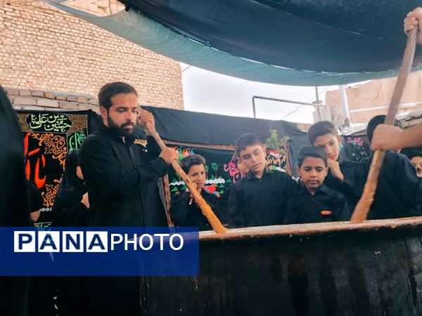 برپایی دیگ سمنوی بی بی رقیه (س)