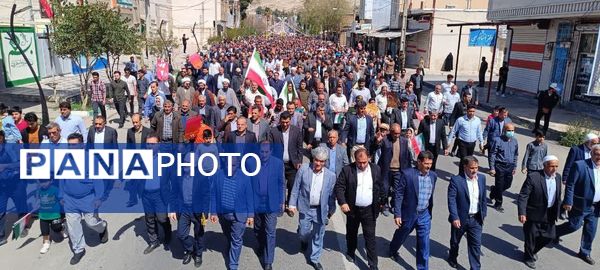 مردم پلدختر و معمولان در راهپیمایی روز قدس حضوری پرشور داشتند