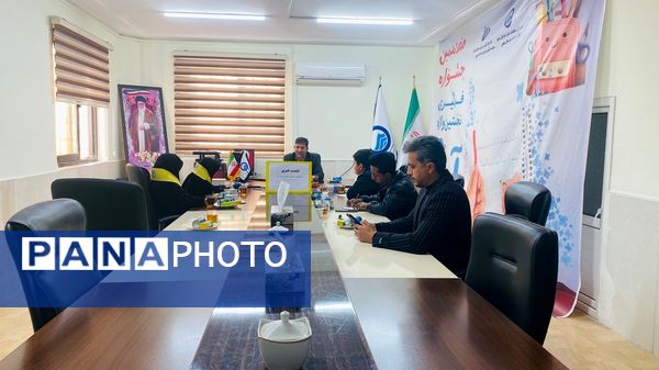 نشست مشترک اداره آب و خبرنگاران پانای باخرز با محوریت جشنواره «نخستین واژه آب»