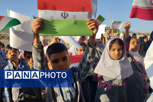 مراسم صبحگاهی دبستان شهید رحمت الله قلعه یزدانی و آموزشگاه آیت الله اراکی