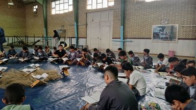 محفل انس با قرآن به یاد پدر شهیدان رحمتی در کوهدشت برگزار شد