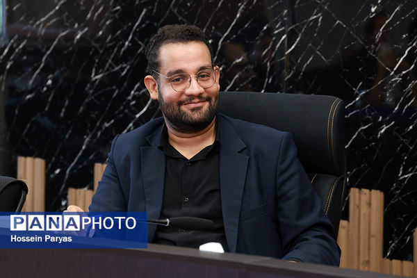 نشست هم‌اندیشی خبرنگاران حوزه آموزش و پرورش با معاون رسانه مرکز اطلاع‌رسانی و روابط عمومی وزارت آموزش و پرورش