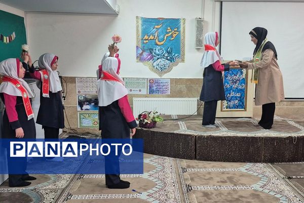 برگزاری کارگاه آموزش مهارت‌های تشکیلات سازمان دانش‌آموزی در طالب‌ آباد کهریزک 