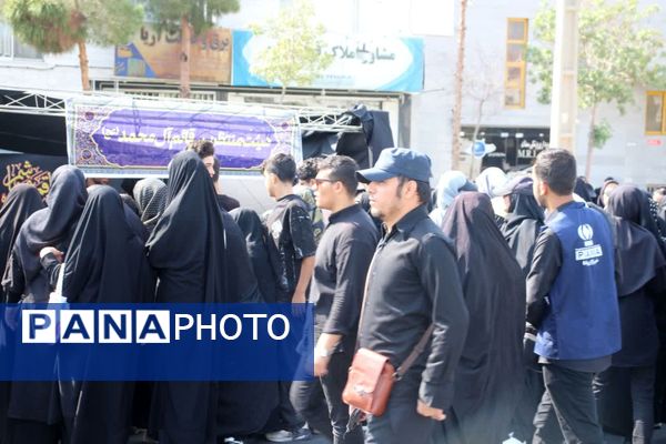 راهپیمایی دلدادگان حسینی در شهرستان سمنان