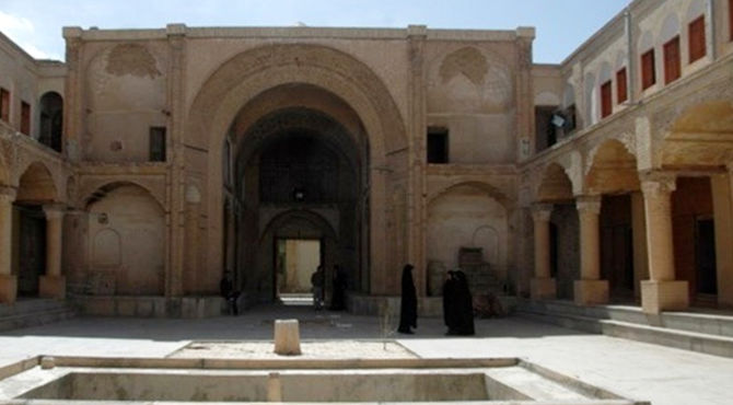 تیمچه صرافیان؛ شاهکار معماری سنتی در دل بافت تاریخی آباده