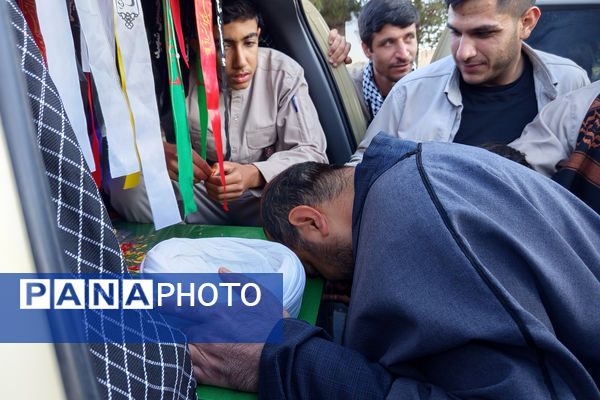 وداع مردم شهر بهمن با شهید گمنام