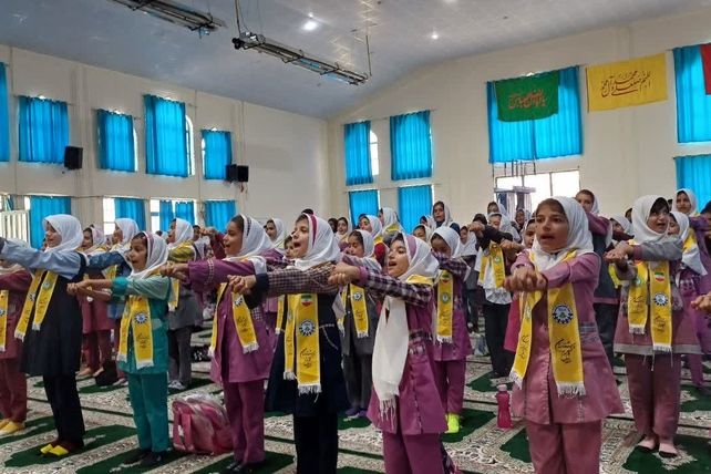 جشن باشکوه بزرگداشت مقام معلم در بخش دیشموک