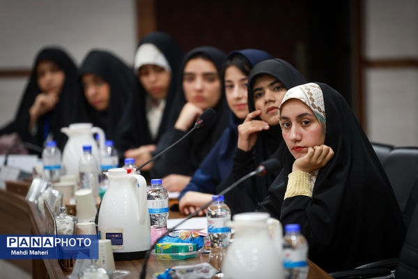 دومین روز نشست کارگروه تدوین سند دوازدهمین دوره مجلس دانش‌آموزی