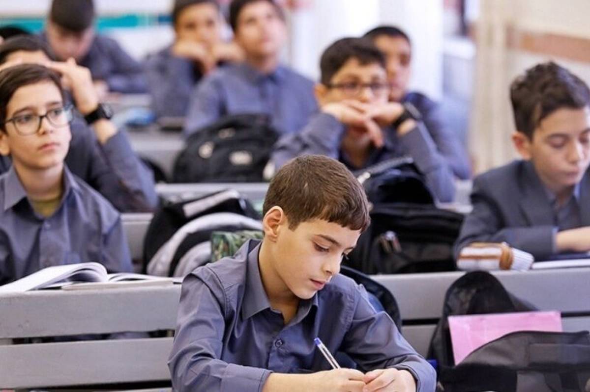 آموزش و پرورش در جامعه امروز باید به یک سیستم جامع تبدیل شود