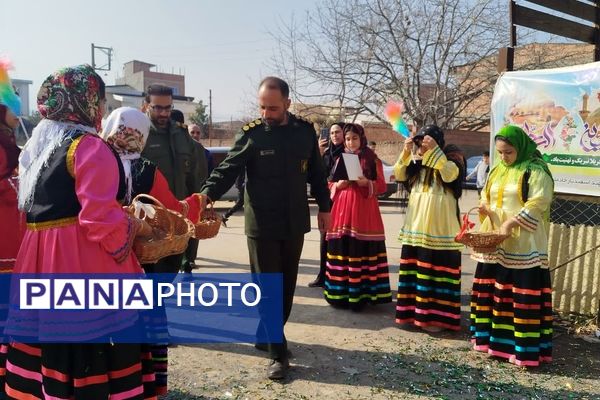 گرامیداشت سالروز ورود امام خمینی به میهن در نماز جمعه گلوگاه 