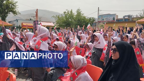 گرامیداشت روز معلم در مدرسه شاهد شهید سلطانی ناحیه ۱کرج 